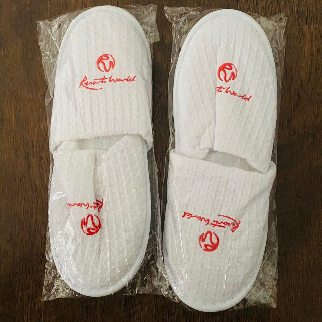 Resort slippers hotsell