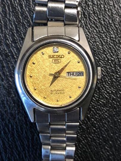 Seiko 5 4207 Sunburst Dial Automatic 21 Jewels, Women's Fashion, Watches &  Accessories, Watches on Carousell