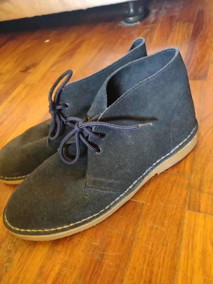 navy blue chukka boots