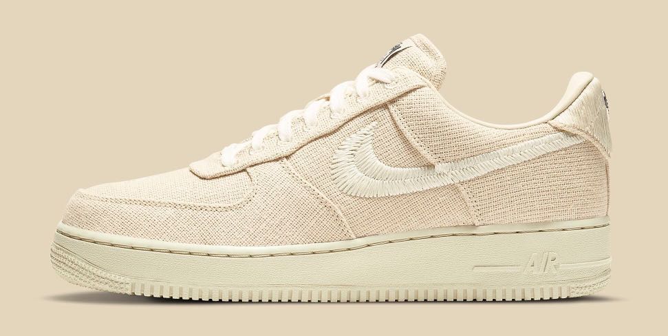 NIKE AIR FORCE 1 x STUSSY FOSSIL STONE, Fesyen Pria, Sepatu , Sneakers di  Carousell