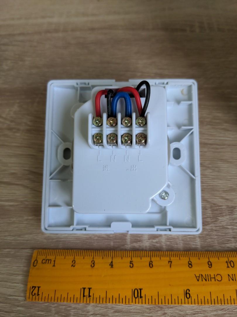 Timer switch (Category: Everything Else) located in Singapore. Submitted by be_thou_my_vision (Listing ID 1068636136, Image 2). Description: Unused and in box. Suitable for storage heater..