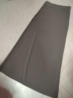 To bless (skirt)
