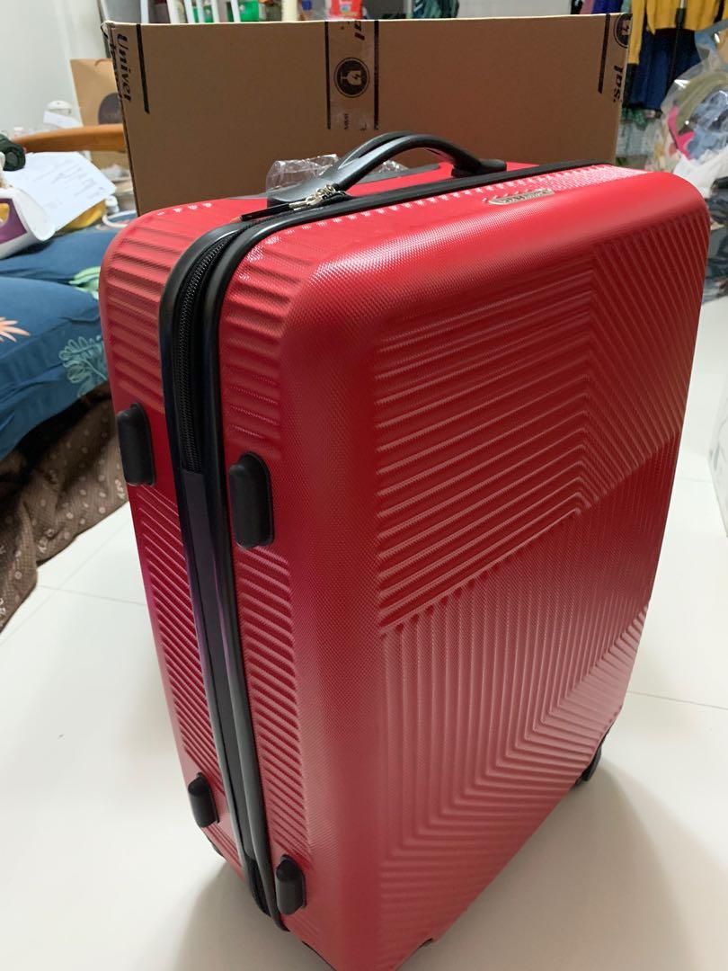 Urbanlite Ray Luggage Medium Size in Red