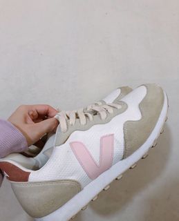 （分類：）位於 。 由 nunududu 提交（商品編號 1068799685，圖片 1）。簡介： 。