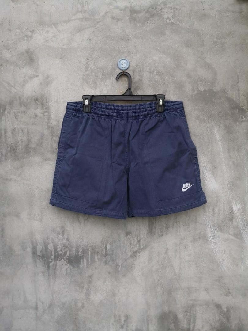 Vintage Nike Short Pants, Fesyen Pria, Pakaian , Bawahan di Carousell