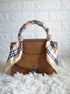 Vintage Style 2-way hard handle (Mocha color) sling handbag Burberry style twilly