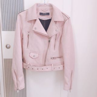 （分類：）位於 。 由 hereforsellll 提交（商品編號 1068747821，圖片 1）。簡介： 。