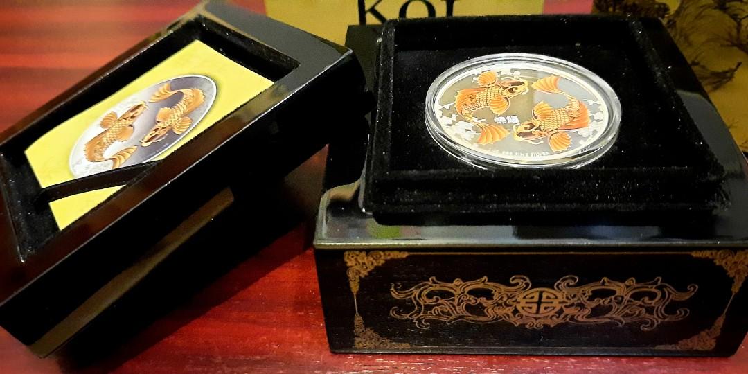 2012 年紐西蘭New Zealand Mint 風水錦鯉紀念銀幣, 興趣及遊戲, 收藏品及紀念品, 錢幣- Carousell