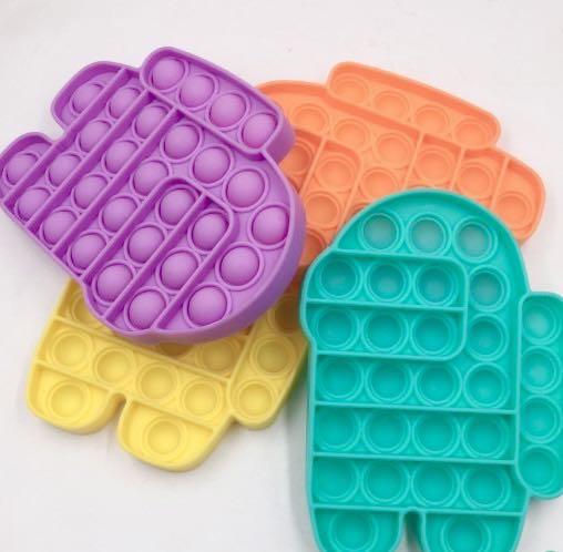 fidgets and pop it