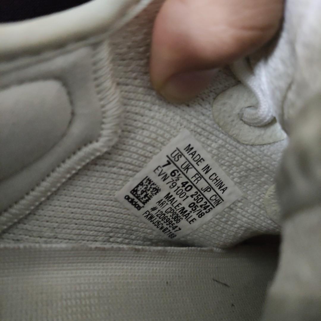 Yeezy cream deals white size tag