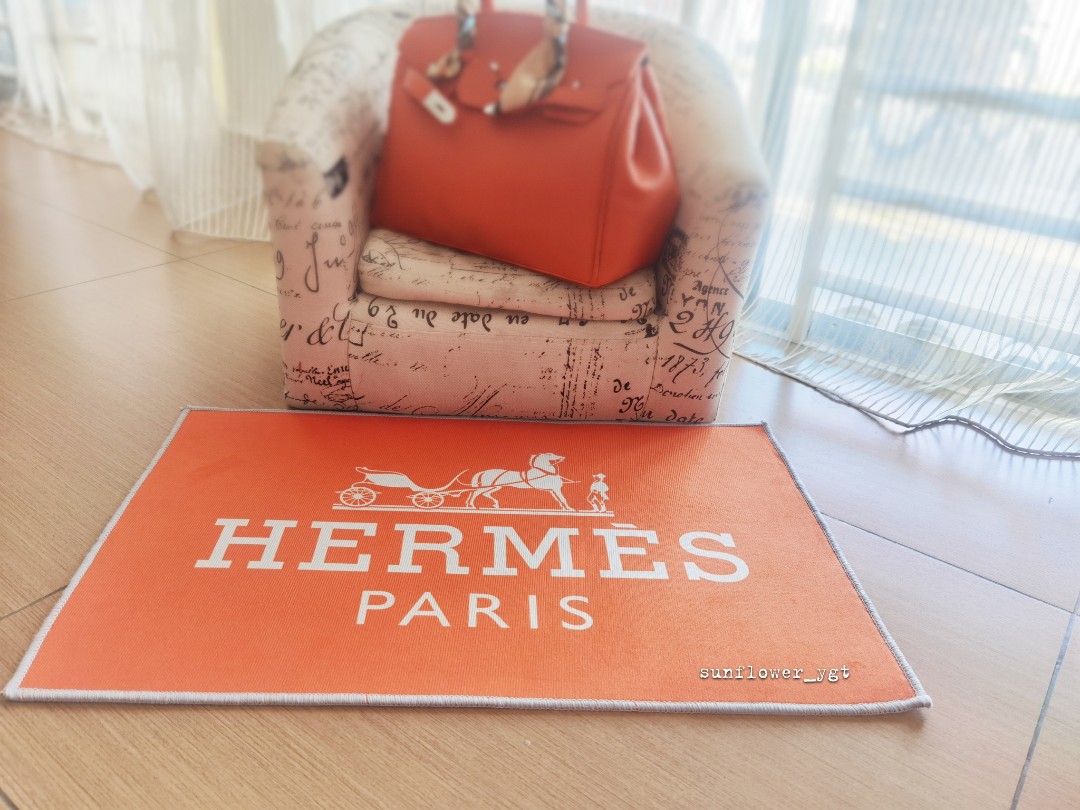 Hermes flat mat clearance