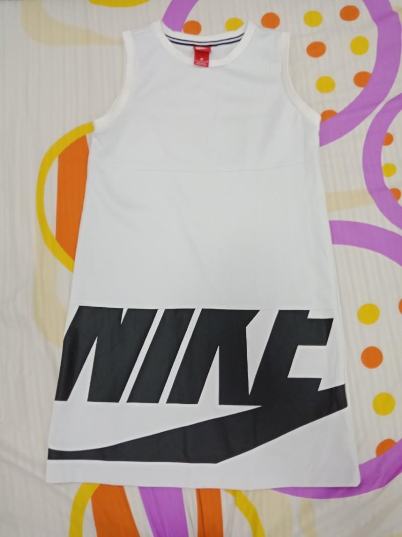 nike irreverent dress