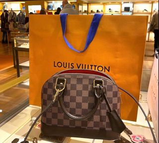 (Category: ) located in . Submitted by luxuriousbagsusaeu2ph (Listing ID 1068977679, Image 1). Description: .