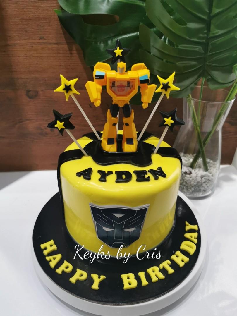 Transformer Bumble Bee cake | Transformers cake, Transformers birthday cake,  Bumble bee cake