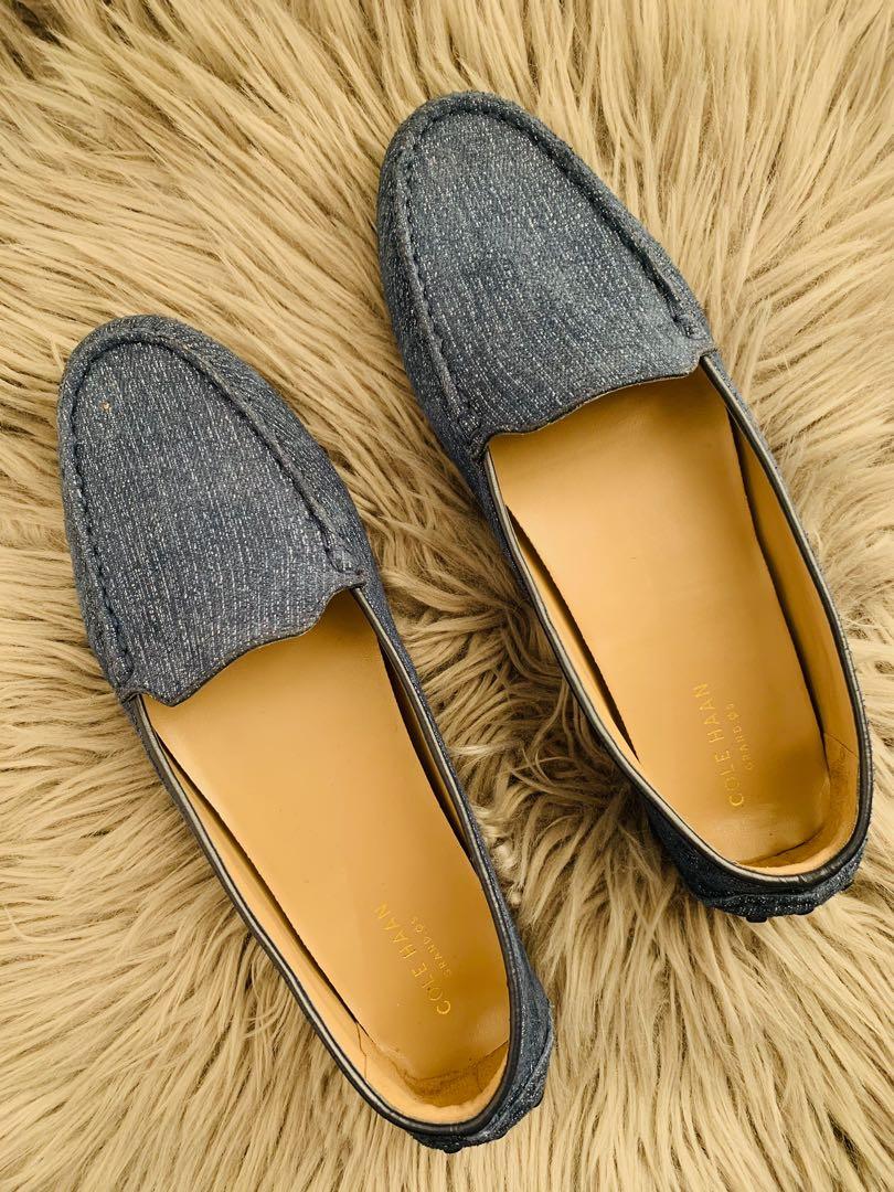 COLE HAAN DRIVING SHOES (Category: Flats & Sandals) located in Quezon City. Submitted by gprof (Listing ID 1068869745, Image 1). Description: Color/s: BLUE Design: DENIM Detail/s: FLATS, DRIVING SHOES Condition: NEVER WORN, JUST TRIED ON Best fits slim foot width size 9 Women. Original Price: Around ₱ 5,000 BRAND NEW WITHOUT BOX OR TAGS *shipping not included*.