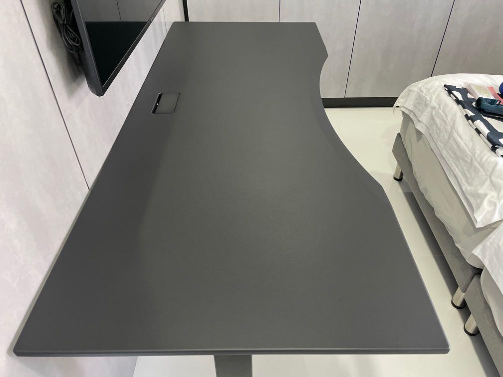 Omnidesk Table Top Pro 72 inch (curve edition), Furniture & Home Living, Furniture, Tables