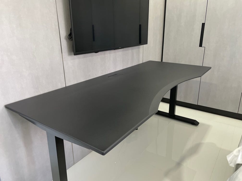 Omnidesk Table Top Pro 72 inch (curve edition), Furniture & Home Living, Furniture, Tables