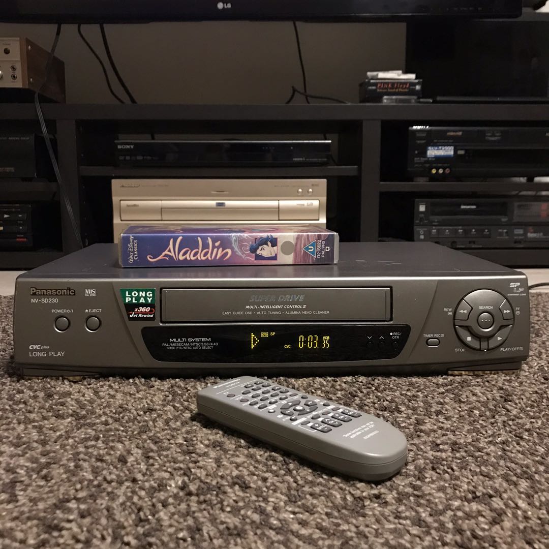 Panasonic NVSD230 VHS VCR Video cassette tape player, TV & Home