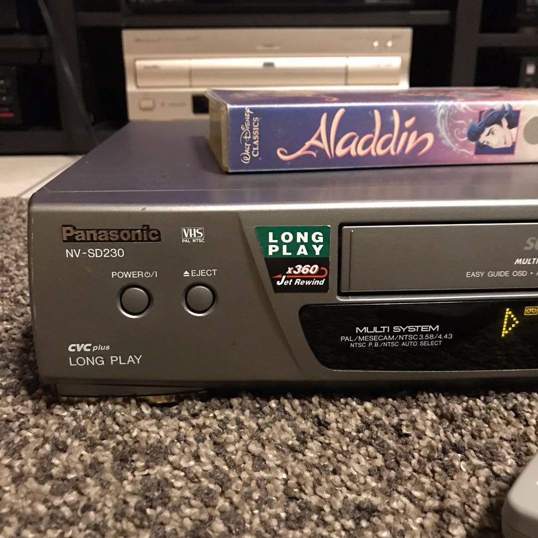 Panasonic NVSD230 VHS VCR Video cassette tape player, TV & Home