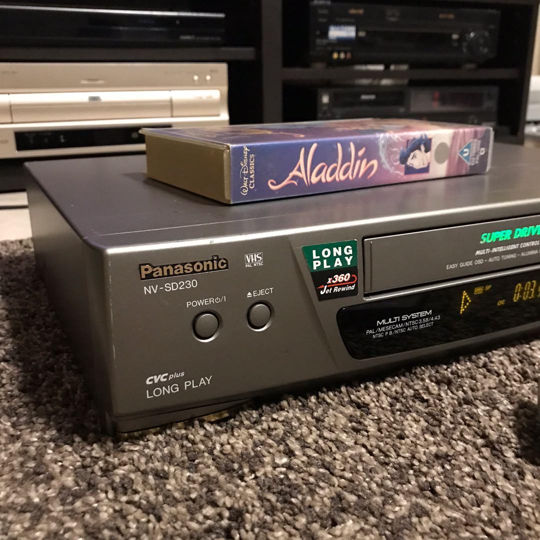 Panasonic NVSD230 VHS VCR Video cassette tape player, TV & Home
