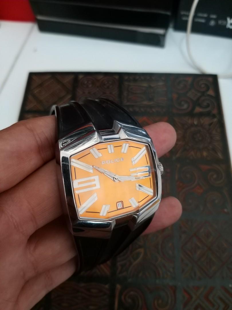 Police watch deals 10971j