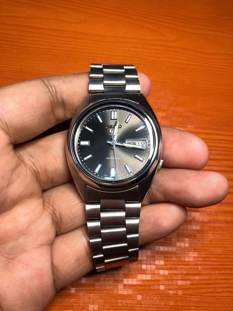 Seiko 5 automatic SNXS79, Men's Fashion, Watches & Accessories, Watches on  Carousell