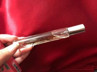 （分類：）位於 。 由 23boldpencil 提交（商品編號 1068976585，圖片 1）。簡介： 。