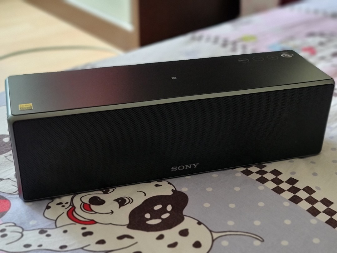 Sony Wireless Speaker / Compact Soundbar (SRSZR7), Audio, Soundbars