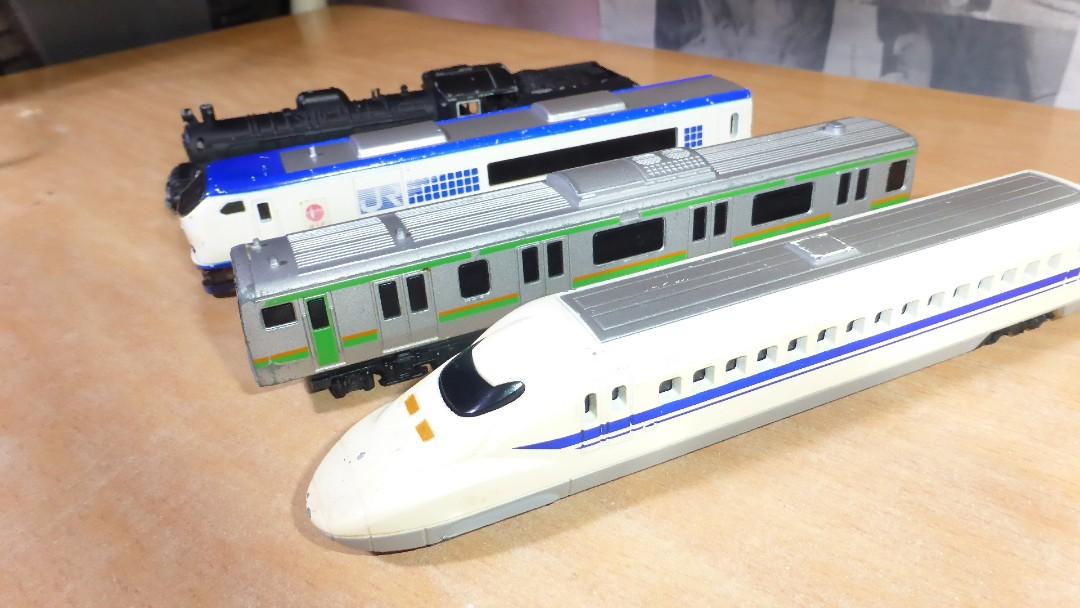 Trane Diecast Model N Scale Bundle Japan (Category: Vehicle & Diecast Models) located in Paranaque City. Submitted by kutoi.ancheta (Listing ID 1068927306, Image 1). Description: Trane Diecast Model N Scale Bundle Japan No.65 700 Shinkansen Tokaido Line (limited) No.28 Limited Express Train Haruka No.26 C-57 Steam Locomotive No.20 Shonan-Shinjuku Line size: 15.5 x 2.5 x 2.5 cms metal sides and roof, plastic bottom signs of use! ₱2500 take all as 