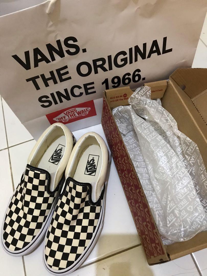 vans checkerboard slip on ori