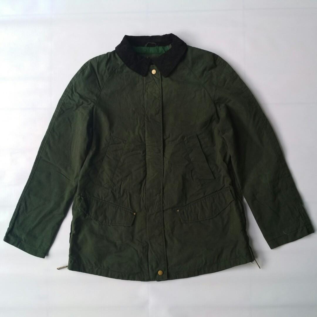 Zara sales worker jacket