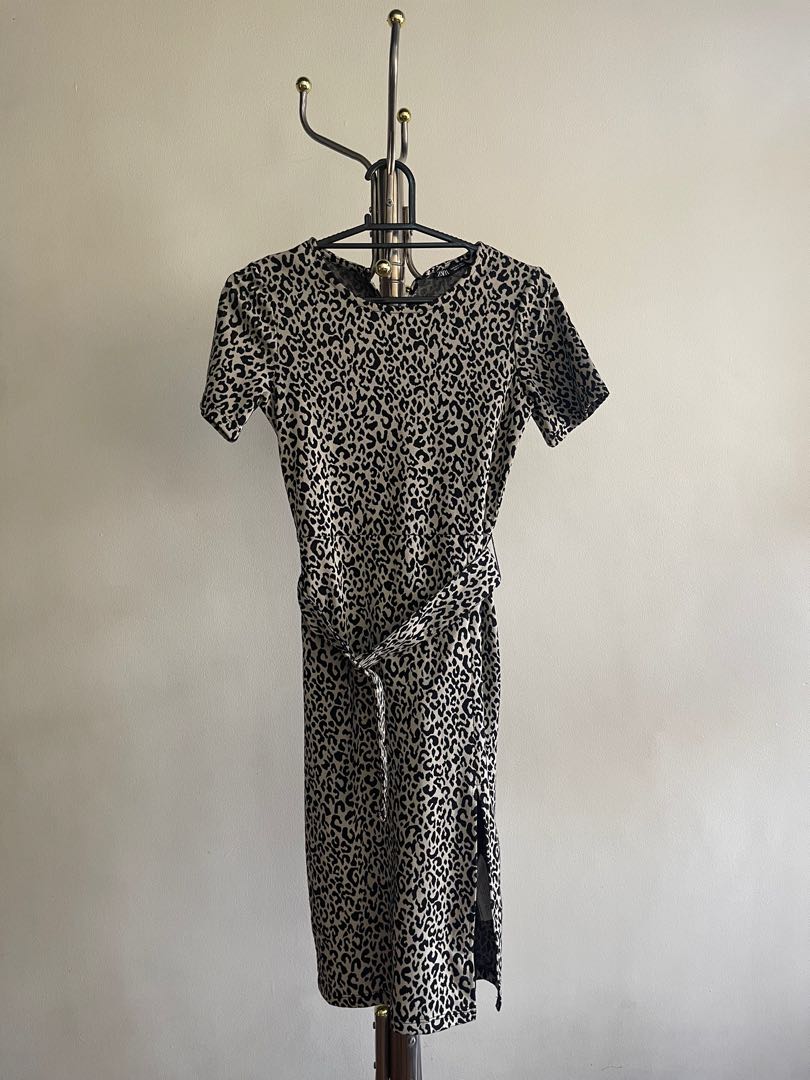zara printed dress with belt