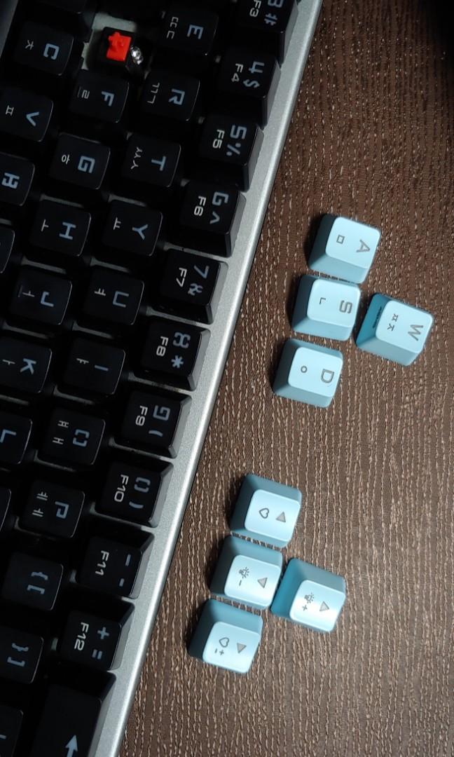 Abko Hacker K680 mechanical keyboard, Electronics, Computer Parts