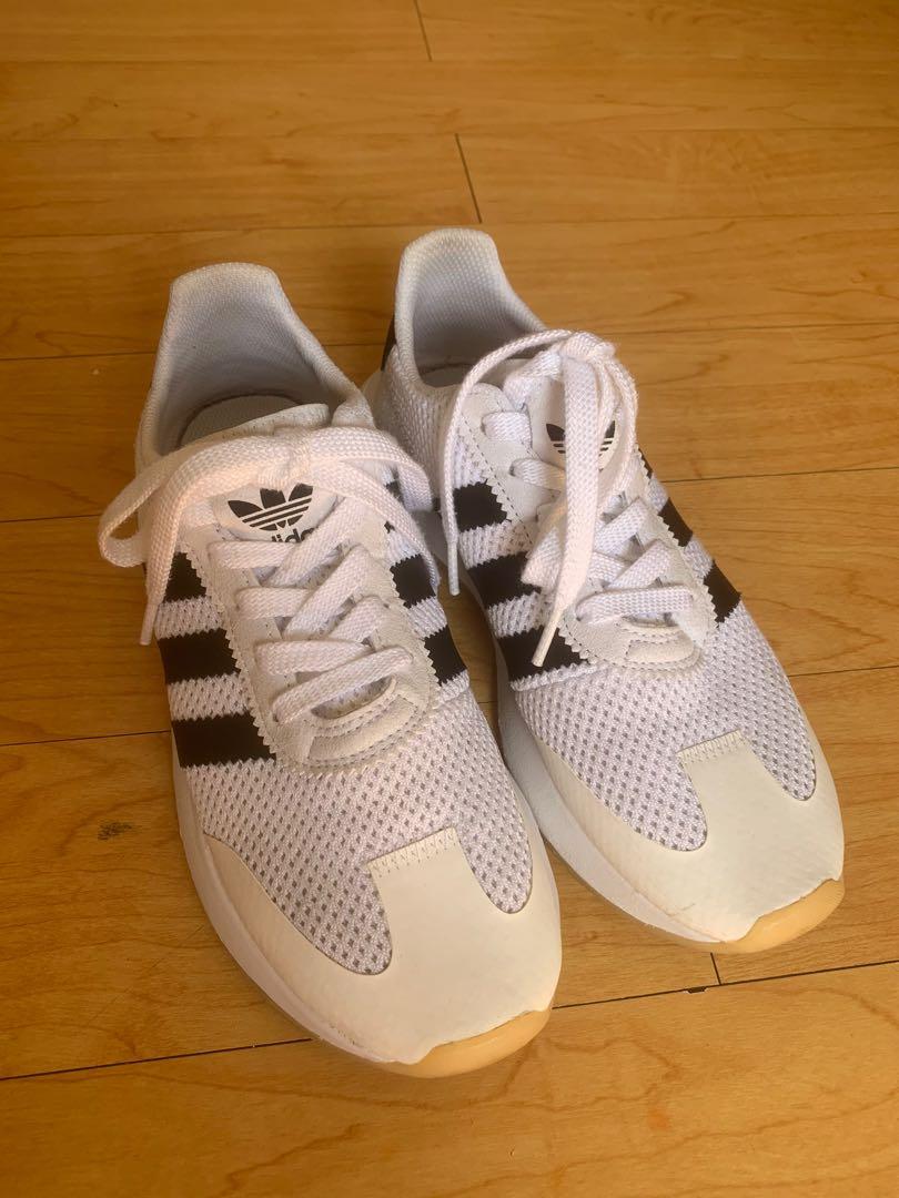 ADIDAS ORIGINAL UK 5.5 US 7 WOMENS