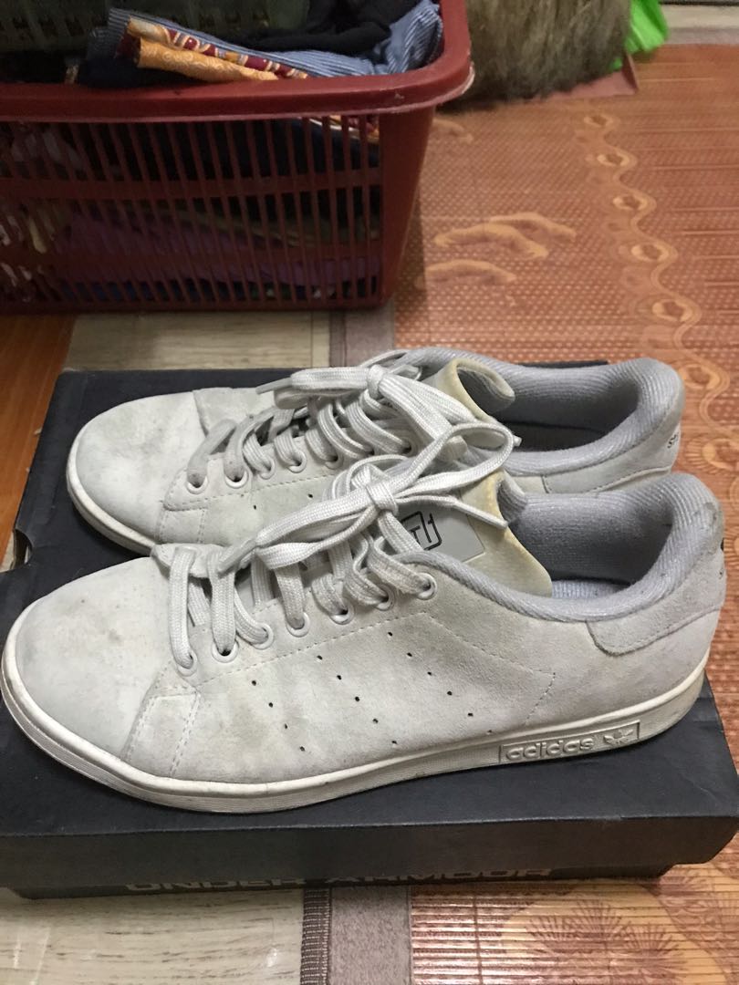 Stan smith reigning champ sale