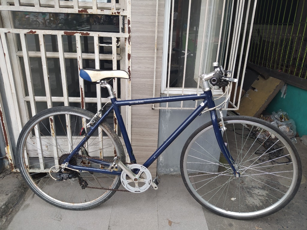 Asahi weekend bike best sale 700c