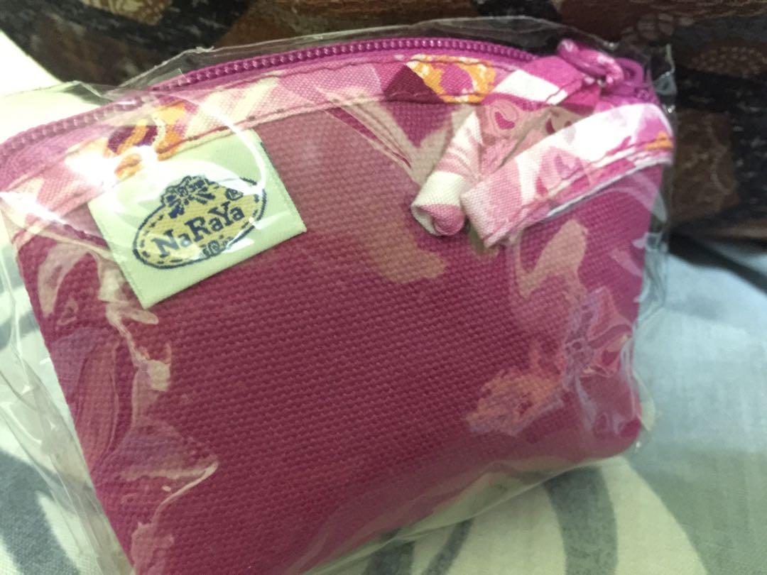 Bag (Category: Tote Bags) located in Singapore. Submitted by sunshineh3art (Listing ID 1069077697, Image 3). Description: Pretty Fit Backpack $12 Adidas Sling bag $10 Naraya All for $15 Mini backpack no brand new $5 .