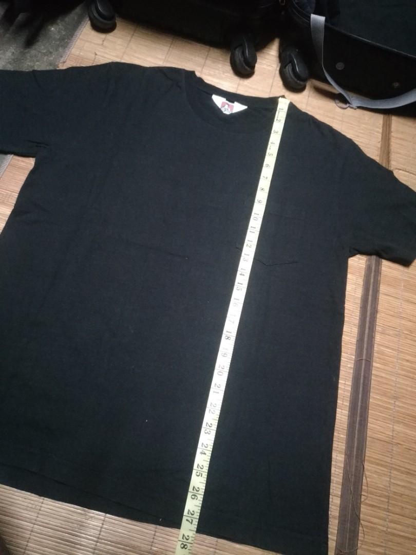 Ben Davis (Category: Tshirts & Polo Shirts) located in Johor Bahru. Submitted by newtiger.9ddeac (Listing ID 1069122633, Image 3). Description: pocket T size : M 📍Lokasi Kempas Johor 📍 wasap.my/+60179937133.