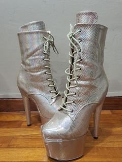 (Category: ) located in . Submitted by clotheslicious (Listing ID 1069146964, Image 1). Description: .
