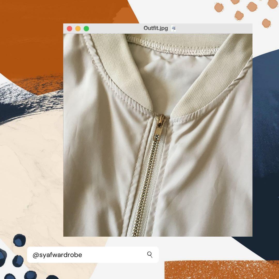 Bomber Jacket (Category: Longsleeves) located in Taiping. Submitted by lilthipie (Listing ID 1069029307, Image 3). Description: PRELOVED ITEMS 🌼 Bomber Jacket - size; free size - worn twice - condition; 9.5/10 every purchase entitles a free gift ✨ check out my listing for more! 💗.