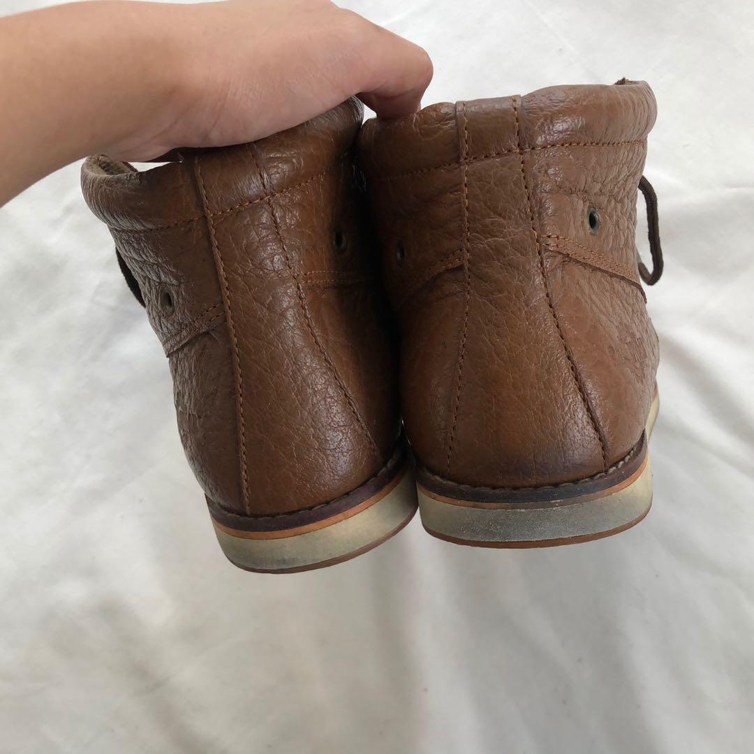 Cat Brown Boots (Category: Boots) located in Quezon City. Submitted by mccev (Listing ID 1069057532, Image 3). Description: Helping my dad sell his shoes! Super high quality Bought in the US 🇺🇸 Men’s size 9 Cleaned and disinfected Negotiable .