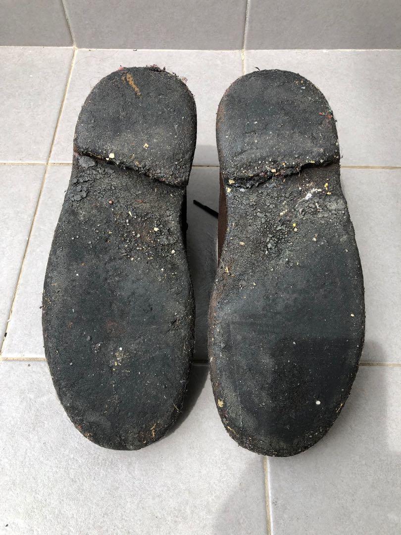 Clarks Desert Boot (Category: Boots) located in Kuala Lumpur. Submitted by papadin (Listing ID 1069006931, Image 2). Description: Size 7 UK Condition 7/10.
