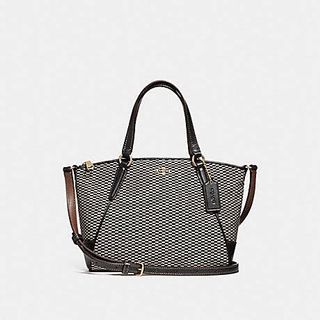 (Category: ) located in . Submitted by shopccloset (Listing ID 1069125313, Image 1). Description: .
