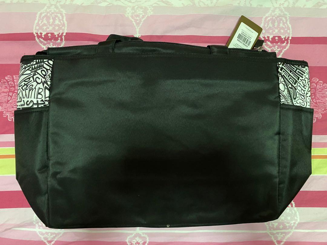 Colorland Mommy Diaper Bag (Category: Diaper Bags & Wetbags) located in Taguig. Submitted by bacontunamelt (Listing ID 1069092267, Image 2). Description: Unused baby bag..