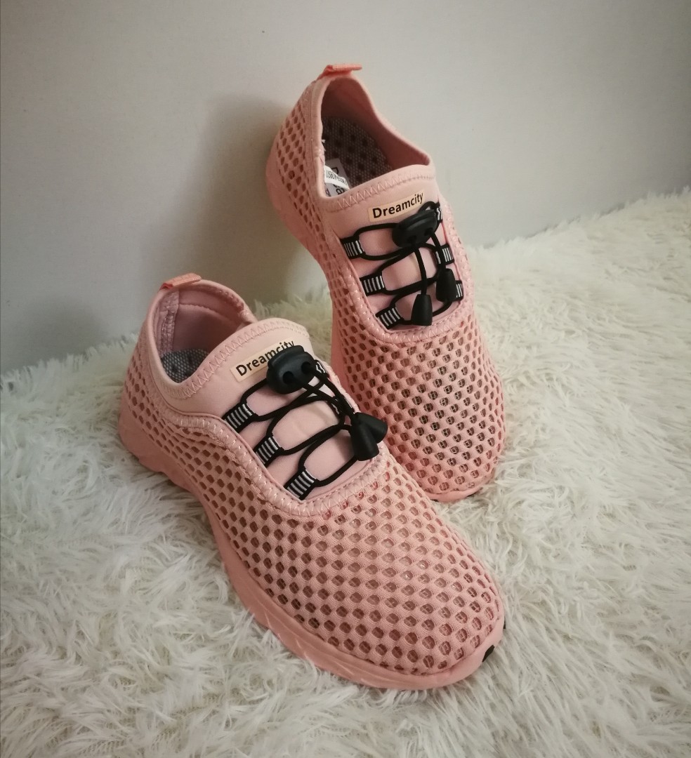 DREAMCITY Water Shoes Women s Fashion Footwear Sneakers on Carousell