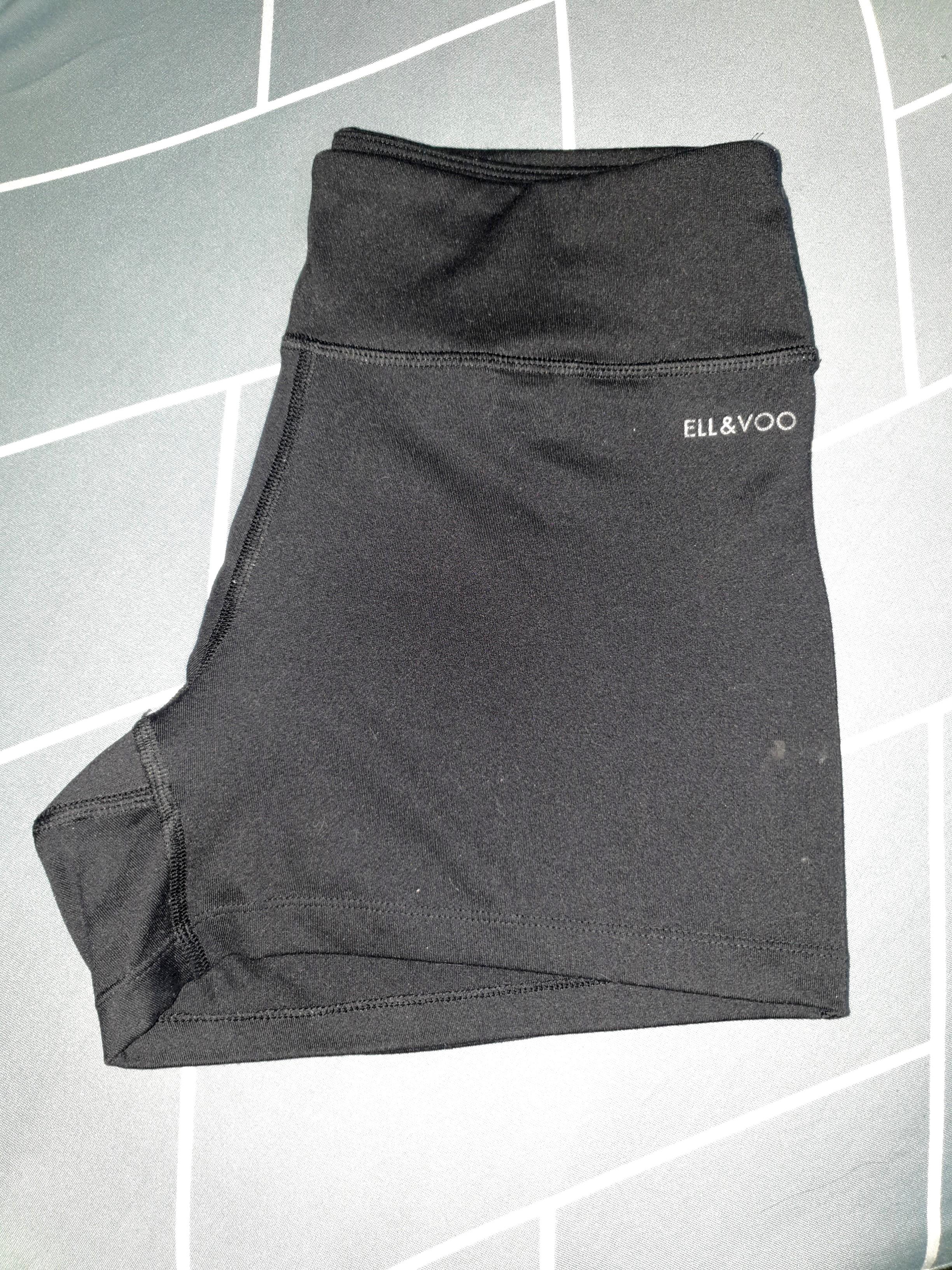 Ell & Voo Gym Shorts, Women's Fashion, Activewear on Carousell