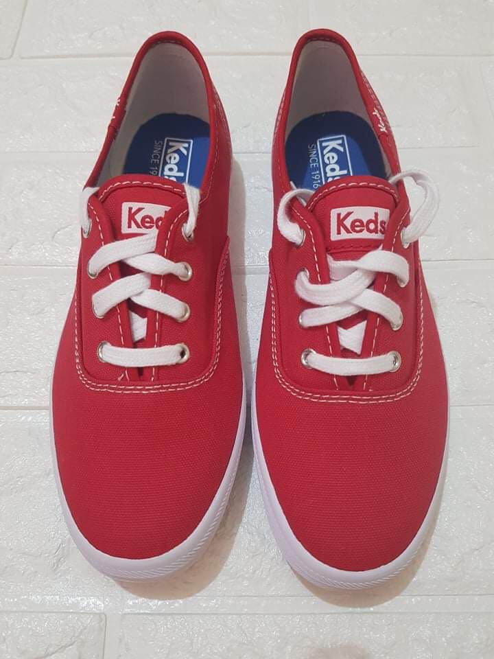 red canvas keds