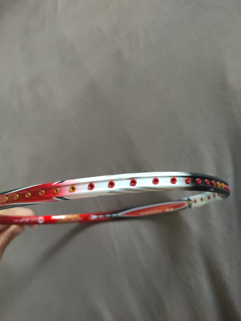 Lining N90 (Category: Racket & Ball Sports) located in Singapore. Submitted by zihan01 (Listing ID 1069076101, Image 5). Description: lining N90 is used by 2 times olympic gold medal player lin dan. 100% authentic It is new and I have not try this racket. lining company no longer selling this racket. pm if interested to buy really encourage buyer to buy for collection. no trade🚫.