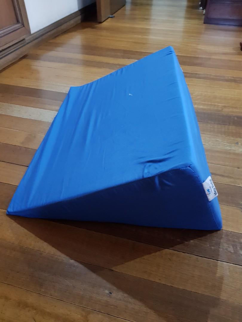 Mandaue foam wedge best sale pillow