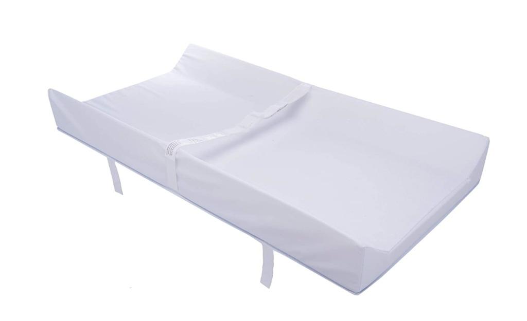 Munchkin Secure Grip Waterproof Diaper Changing Pad, 16" x 31" (Category: Changing Mats & Accessories) located in Marikina City. Submitted by skowshop (Listing ID 1069099021, Image 3). Description: If only your baby would stay still during diaper changes, well we know that never happens. Keep them comfy and safe with the Secure Grip Changing Pad. Featuring Xtra Grip rubber strips and safety straps that buckle, the Secure Grip Changing Pad stays i